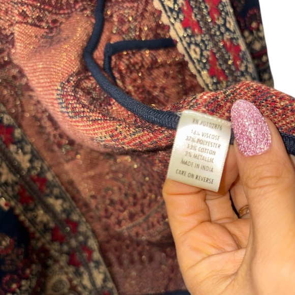 Novica Floral Viscose Blend Jacquard Jacket from India, 'Artful Shimmer' size M - Picture 8 of 10